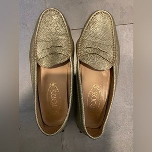 Tod’s Gommino Driving Shoes (Gold Leather)